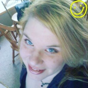 Meet your Posher, Elise